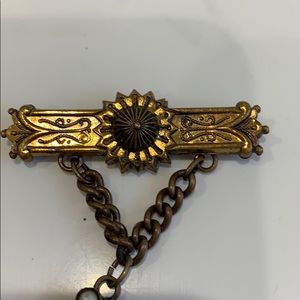 Vintage Karu Fifth Ave brooch